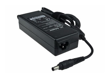Veste de l'ABS C6 d'adaptateur à C.A. d'ordinateur portable de rechange de Samsung 19V 4.74A 90W, FCC de Rohs de la CE