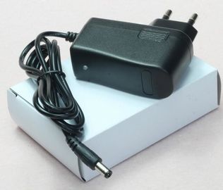 chargeur de batterie de l'ion 18650 de 4.2V 12.6V 16.8V Li/chargeur de batterie au plomb avec la lumière verte de tour