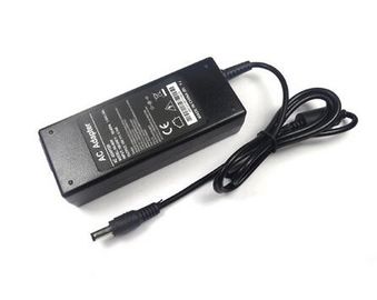 Bureau 12 volts 7 adaptateur de puissance de l'alimentation d'énergie d'ampère 85Watt pour surveiller Equipmen/installation médicale