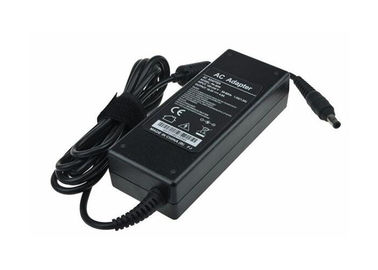 Veste de l'ABS C6 d'adaptateur à C.A. d'ordinateur portable de rechange de Samsung 19V 4.74A 90W, FCC de Rohs de la CE