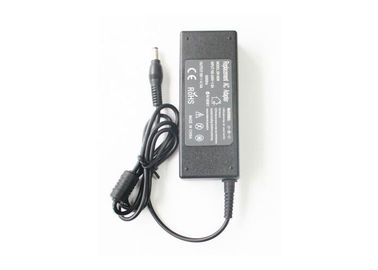 Chargeur d'alimentation d'énergie d'ordinateur portable de rechange de FCC de Rohs pour Toshiba, protection de SCP OVP