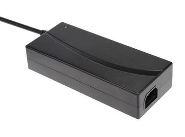 adaptateur 50-60Hz d'alimentation CC À C.A. de 24V 5A pour des bandes de la télévision en circuit fermé LED, 3 ans de garantie