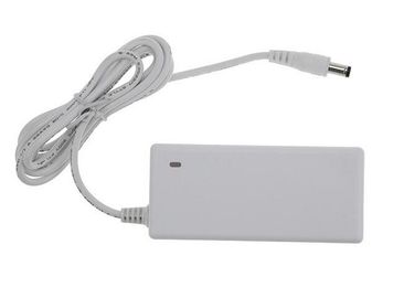 adaptateur 50-60Hz d'alimentation CC À C.A. de 24V 5A pour des bandes de la télévision en circuit fermé LED, 3 ans de garantie