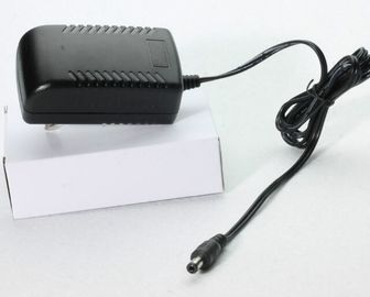 L'adaptateur 12v 2a 2.5a de puissance de commutation à C.A./C.C d'Eu a adapté le connecteur aux besoins du client de C.C
