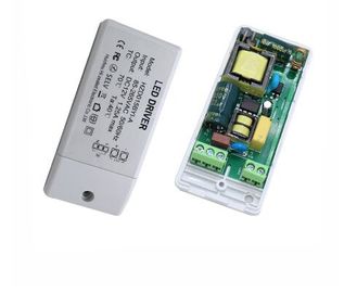 1A 1000mA 12W à la tension 15w constante a mené la FCC de Rohs de la CE du conducteur 12v marquée