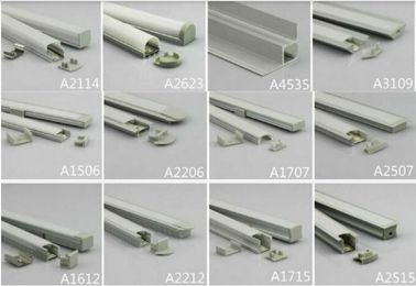 L'extrusion imperméable A2623 des profils LED d'aluminium de LED pour la LED dépouille la longueur de 2m