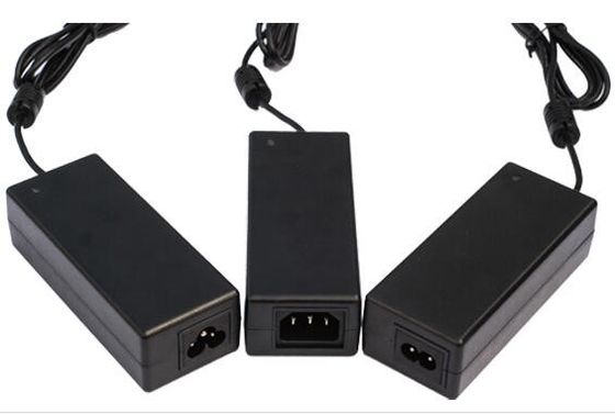 l'énergie du niveau VI d'adaptateur d'alimentation CC à C.A. de 12v 10a 120Watt pour la caméra menée de télévision en circuit fermé de bandes avec l'UL de la CE a marqué